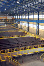 le stockage des matériaux dans l'usine sidérurgique Ascoval